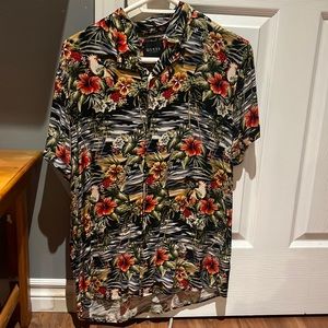 Guess men's dress shirt size small never worn